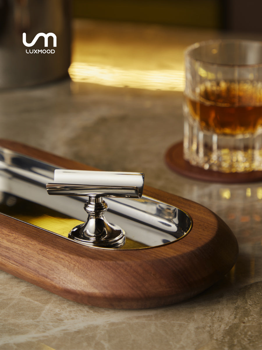 Bar and Wine